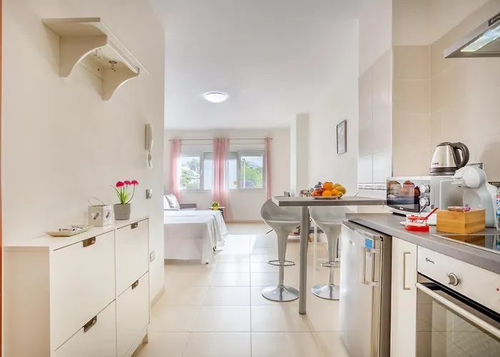 Home2book Peaceful Getaway In 巴哈马尔