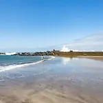 Апартаменты Home2book Peaceful Getaway In *